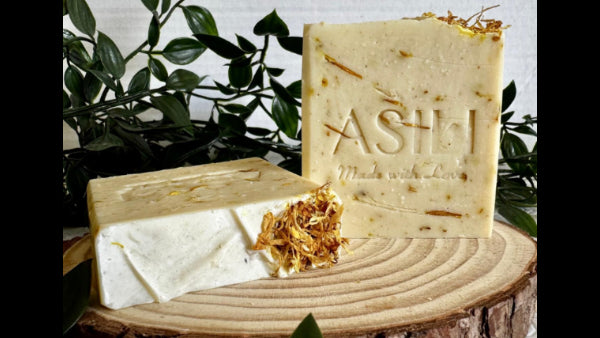 Chamomile & Calendula Gentle Unscented Soap bar - Calming & Hydrating, for sensitive, dry, irritated skin (I Feel Good)