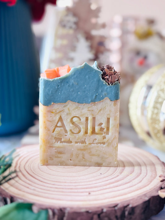 "Holly Bow" | Christmas Handmade soap Montreal