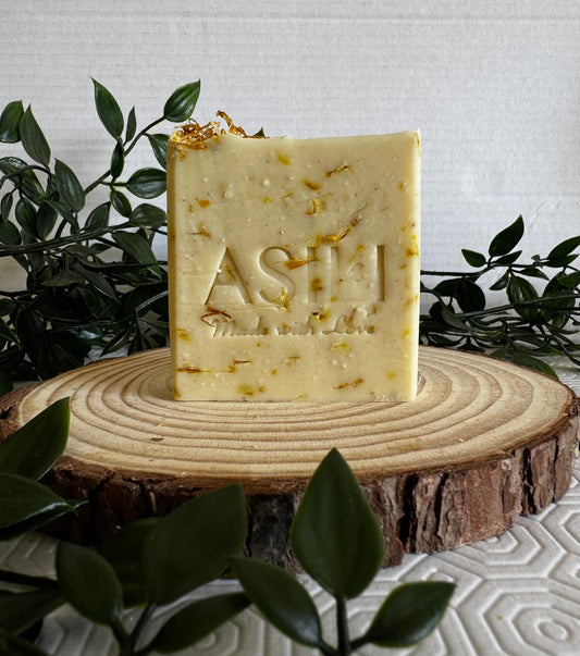 Chamomile & Calendula Gentle Unscented Soap bar - Calming & Hydrating, for sensitive, dry, irritated skin (I Feel Good)