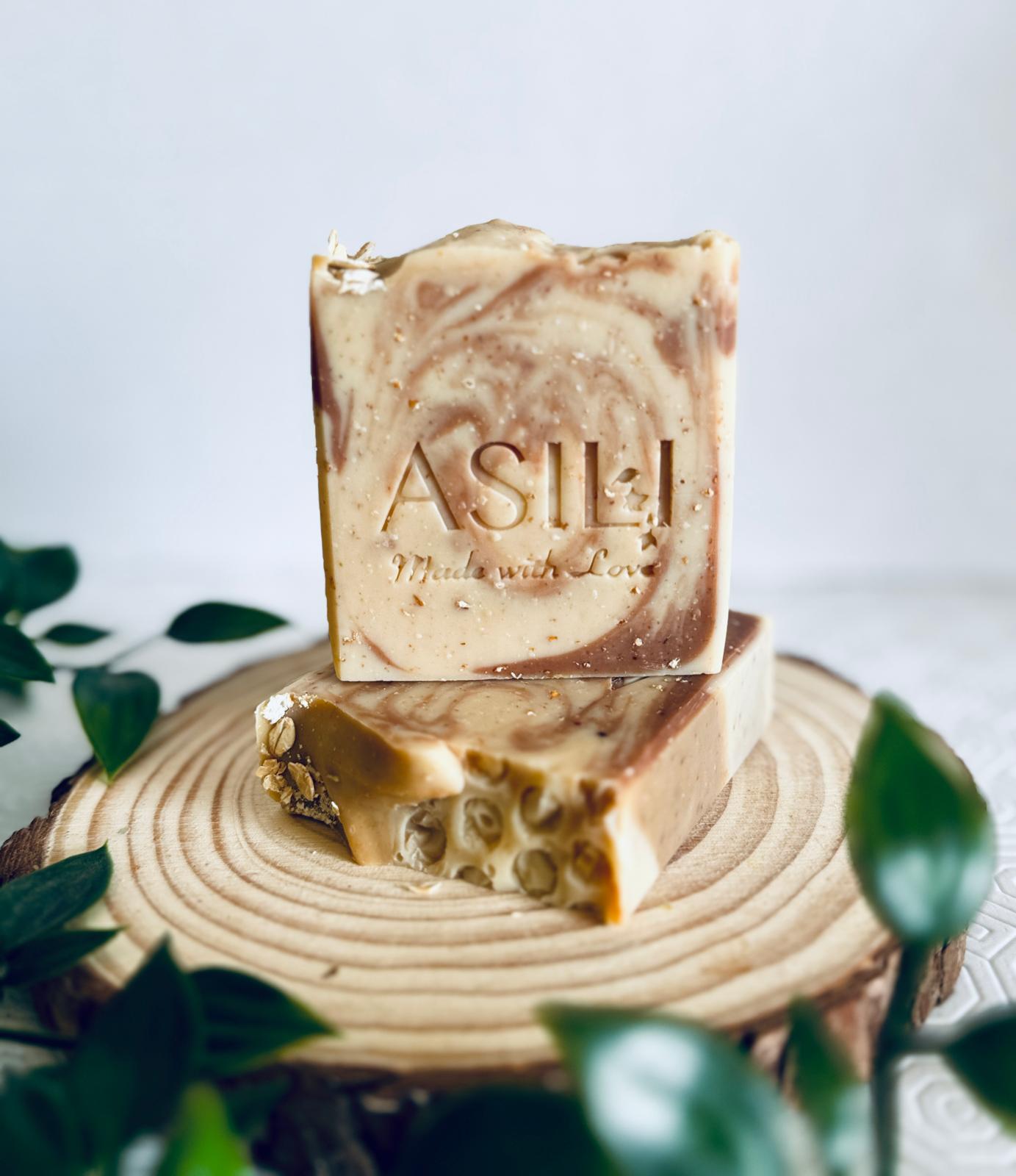Oats & Honey Natural Handmade Soap for Sensitive Skin- Gentle Moisturizing  (Hey Honey)
